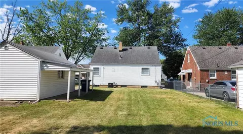 2310 Westmonte Rd, Toledo, OH 43607 photo 9