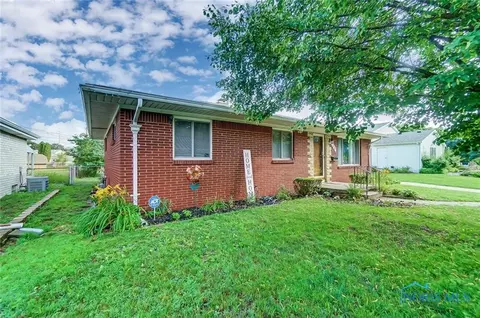 2358 Valeway Dr, Toledo, OH 43613 photo 3
