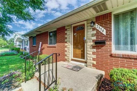 2358 Valeway Dr, Toledo, OH 43613 photo 4