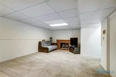 2358 Valeway Dr, Toledo, OH 43613 photo 27