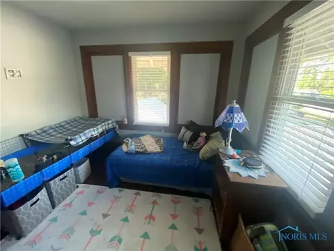353 E High St, Bryan, OH 43506 photo 9