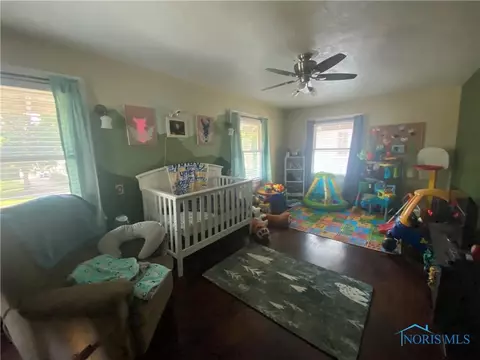 353 E High St, Bryan, OH 43506 photo 2