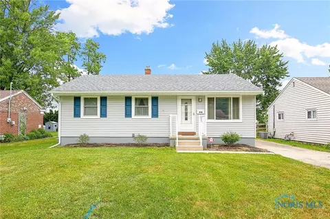 940 Argyll Dr, Maumee, OH 43537 photo 1