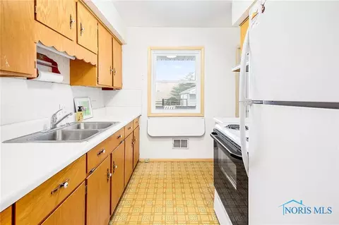 940 Argyll Dr, Maumee, OH 43537 photo 16