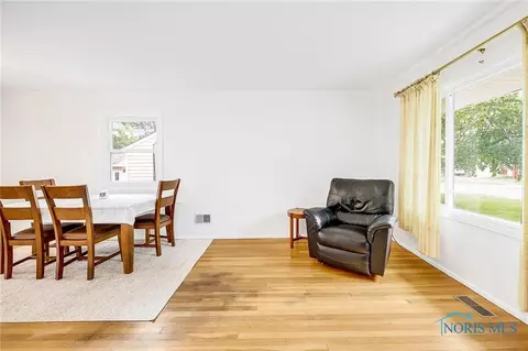 940 Argyll Dr, Maumee, OH 43537 photo 6