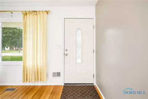 940 Argyll Dr, Maumee, OH 43537 photo 5