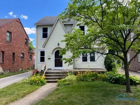3748 Maxwell Rd, Toledo, OH 43613 photo 2