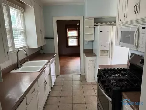 3748 Maxwell Rd, Toledo, OH 43613 photo 12