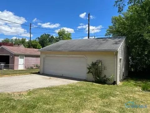 3748 Maxwell Rd, Toledo, OH 43613 photo 5