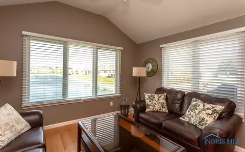 6940 Springview Dr, Maumee, OH 43537 photo 25