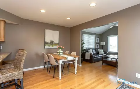 6940 Springview Dr, Maumee, OH 43537 photo 13