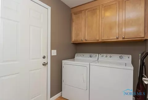 6940 Springview Dr, Maumee, OH 43537 photo 32