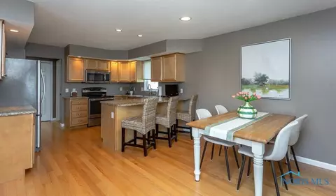 6940 Springview Dr, Maumee, OH 43537 photo 14