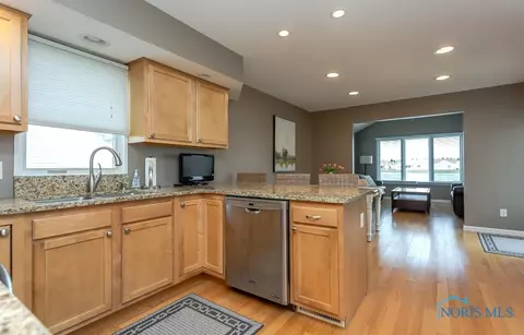6940 Springview Dr, Maumee, OH 43537 photo 21