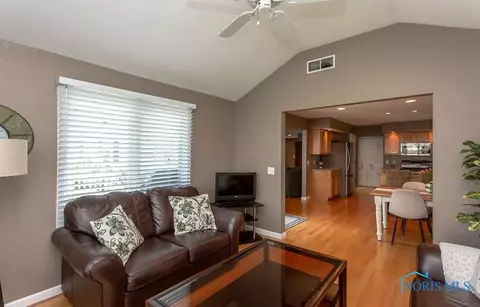 6940 Springview Dr, Maumee, OH 43537 photo 26