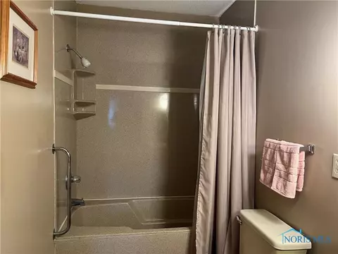 121 W Baldwin Ave, Paulding, OH 45879 photo 12