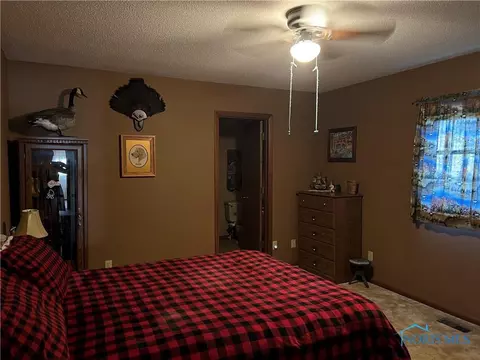 121 W Baldwin Ave, Paulding, OH 45879 photo 9