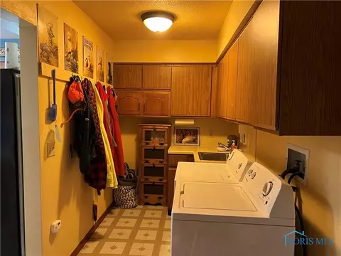 121 W Baldwin Ave, Paulding, OH 45879 photo 18