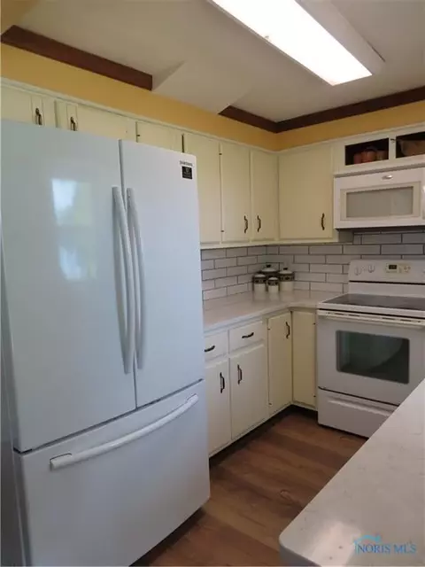 213 Brown Dr, Bryan, OH 43506 photo 8