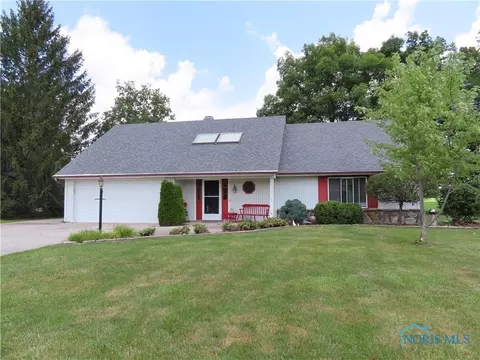 213 Brown Dr, Bryan, OH 43506 photo 2