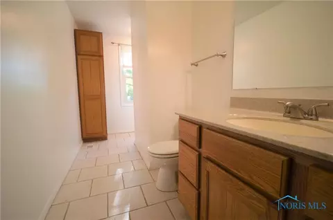 3856 Farmbrook Dr, Sylvania, OH 43560 photo 19