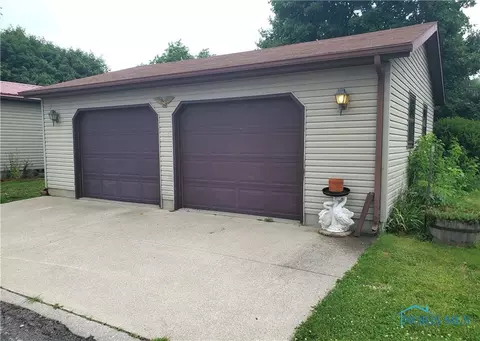 209 Taylor Dr, West Unity, OH 43570 photo 11