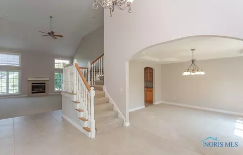 8900 White Eagle, Sylvania, OH 43560 photo 4