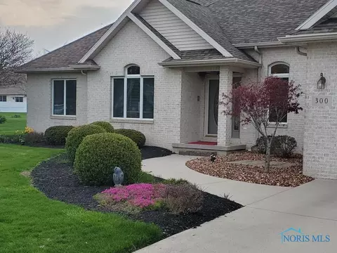 300 Schlatter Rd, Archbold, OH 43502 photo 2