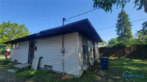 642 Ranch Dr, Toledo, OH 43607 photo 16