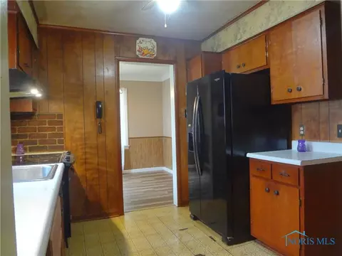 827 Turner Ave, Toledo, OH 43607 photo 4