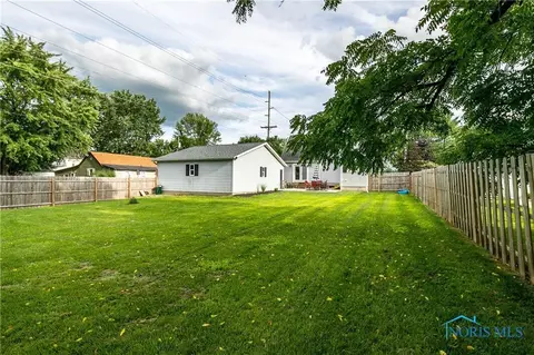 415 E Hamilton St, Bryan, OH 43506 photo 5