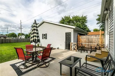 415 E Hamilton St, Bryan, OH 43506 photo 9