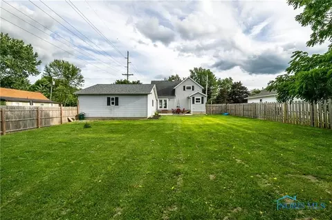 415 E Hamilton St, Bryan, OH 43506 photo 4