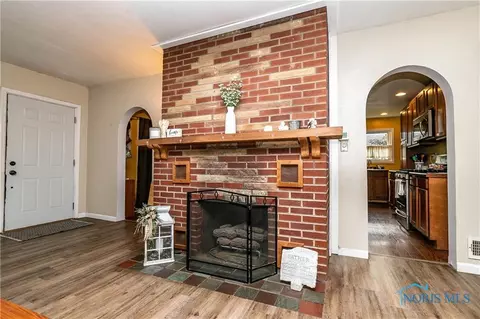415 E Hamilton St, Bryan, OH 43506 photo 16