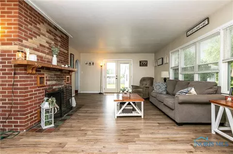 415 E Hamilton St, Bryan, OH 43506 photo 11