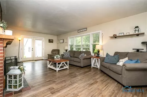 415 E Hamilton St, Bryan, OH 43506 photo 12