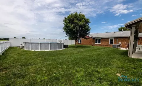 721 W Lima Ave, Ada, OH 45810 photo 24
