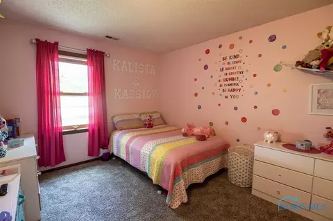 721 W Lima Ave, Ada, OH 45810 photo 16