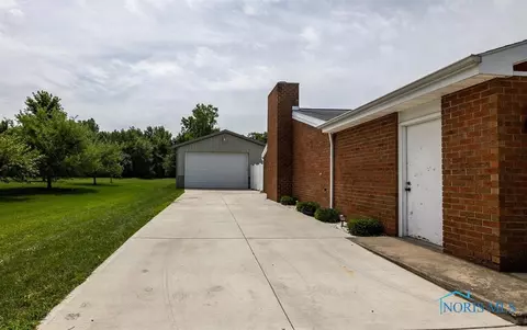 721 W Lima Ave, Ada, OH 45810 photo 25