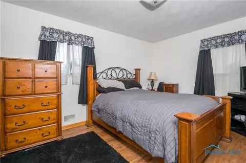 2838 E Sullivan Dr, Toledo, OH 43613 photo 7