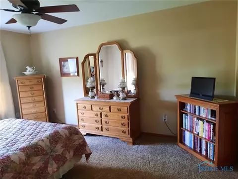 1506 Winter Forest Cir, Bryan, OH 43506 photo 12