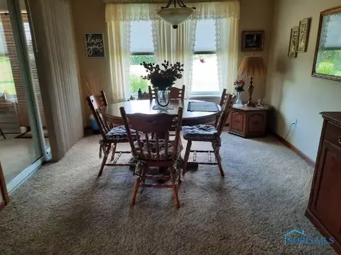 1506 Winter Forest Cir, Bryan, OH 43506 photo 5