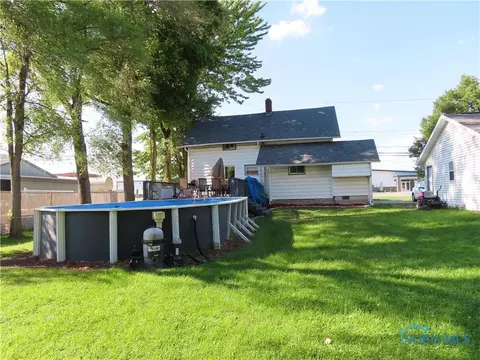 724 E Wilson St, Bryan, OH 43506 photo 6