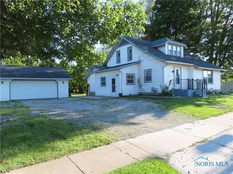 724 E Wilson St, Bryan, OH 43506 photo 3