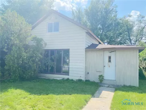 702 S Main St, Bryan, OH 43506 photo 1