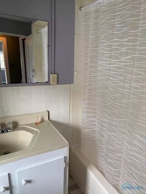 656 E Second St, Ottawa, OH 45875 photo 7