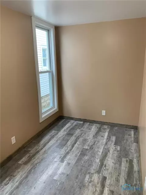 209 S Cherry St, Bryan, OH 43506 photo 6