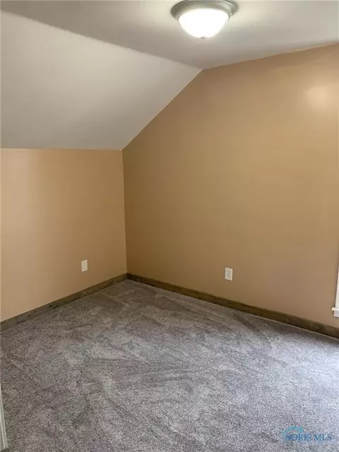 209 S Cherry St, Bryan, OH 43506 photo 12