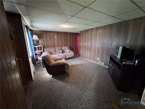 1002 S Conwell Ave, Willard, OH 44890 photo 9