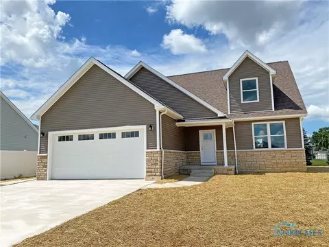 126 Andrea Dr, Clyde, OH 43410 photo 2
